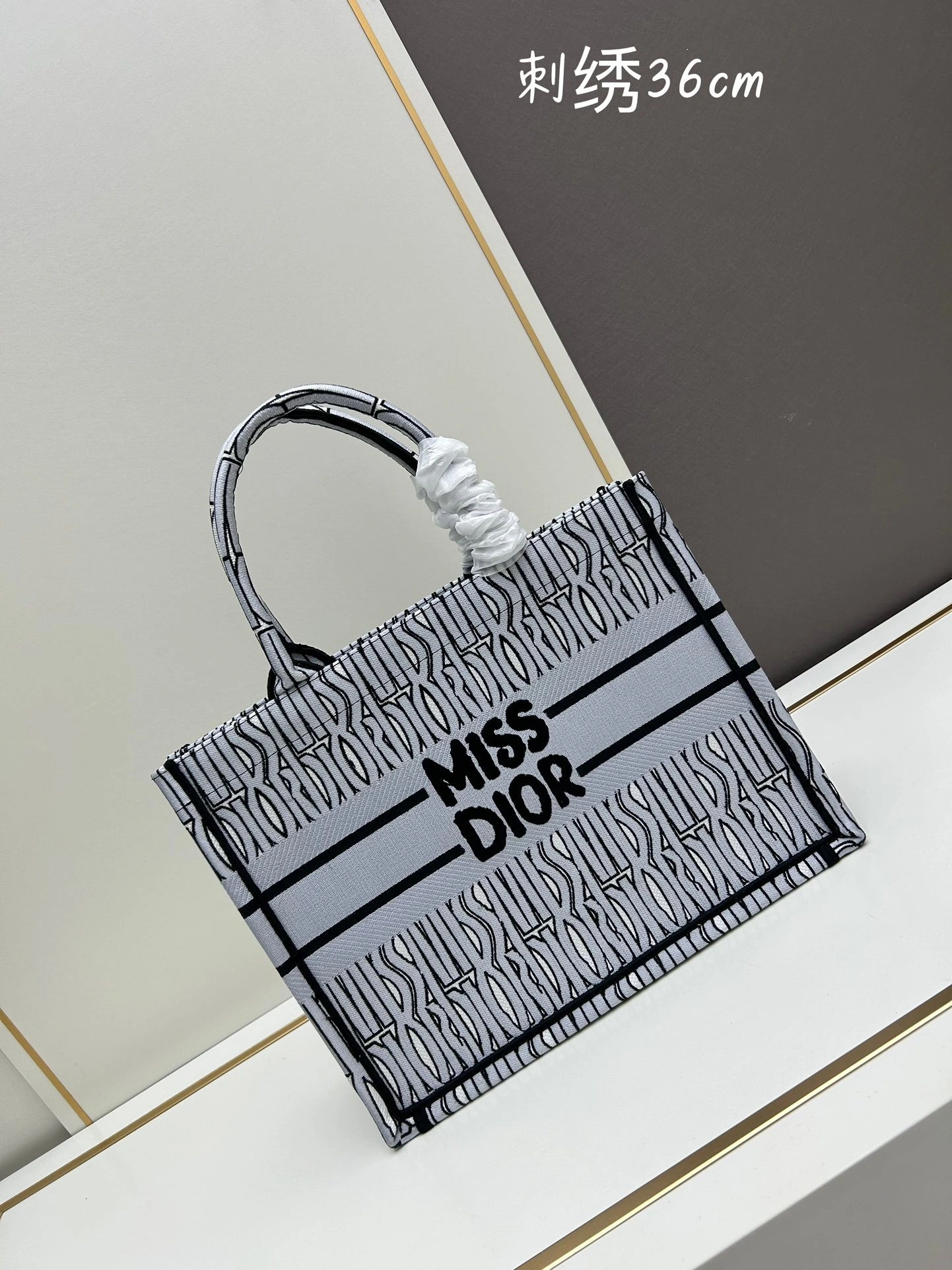 4ior M1296ZEZE-M44W Book Tote item:DT-B225H0156