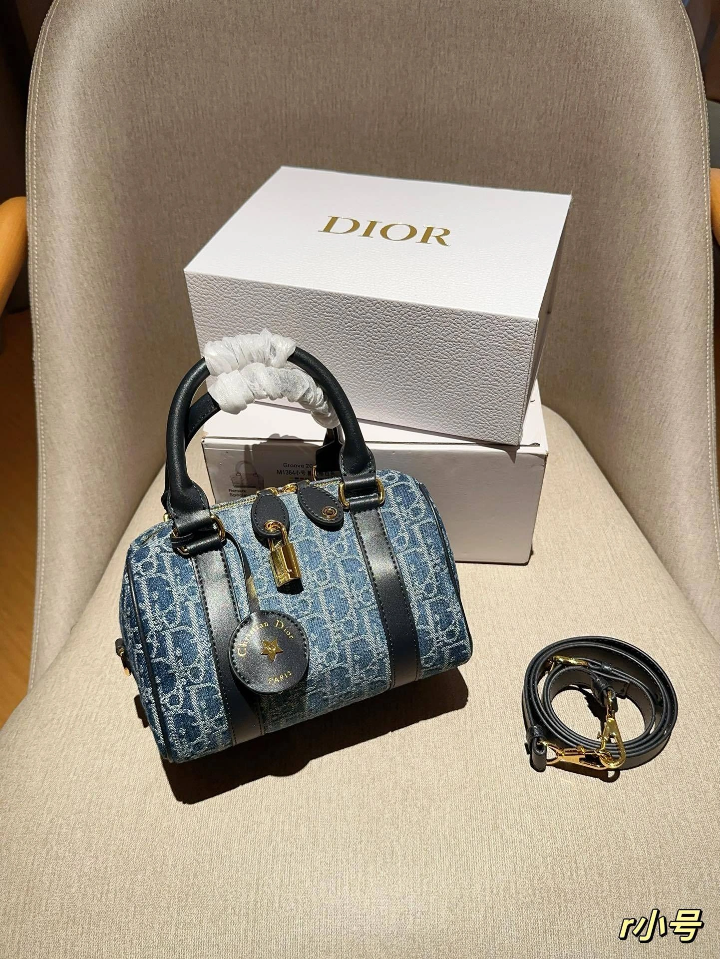 &4ior M1364UDCE_M49E Groove 20Denim Oblique item:DT-B000J2501
