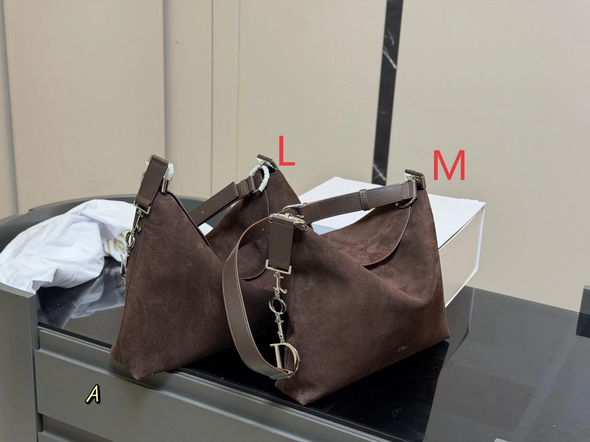 4ior M1412OHIXM6-6MTU M1411OHJXM6-6MTU CHRISTIAN hobo item:ET-B264L0924T