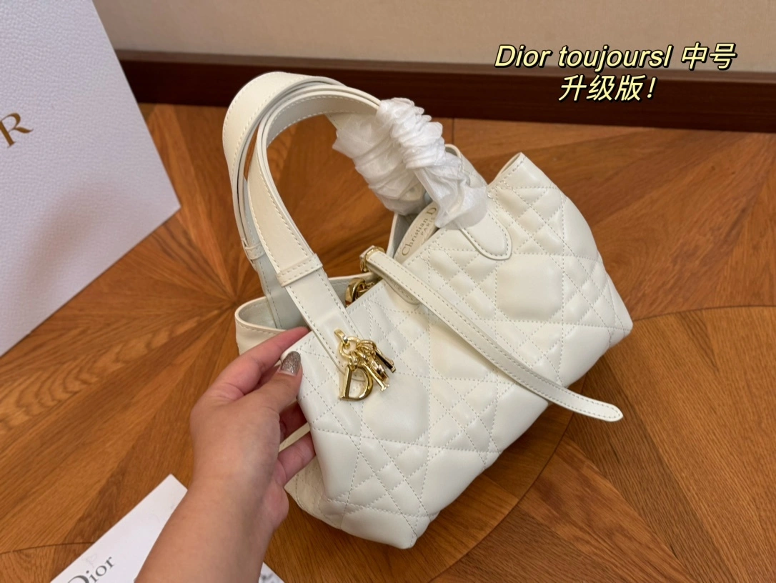 4ior M2822OSHJ-M030 Toujours item:DT-B264H0128