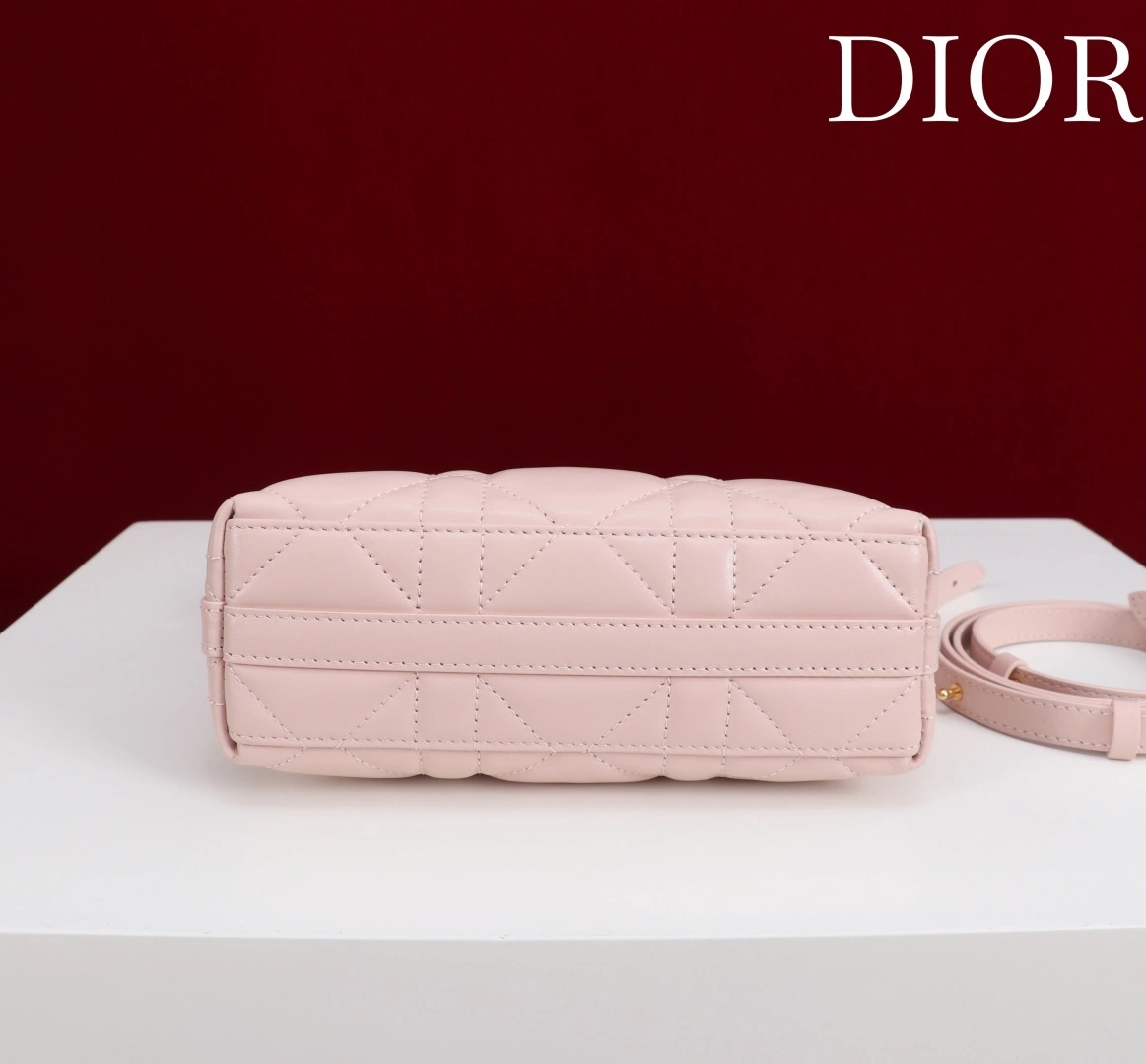 MOMO-- 4ior S5253UHAG-M413 high quality version 30 Montaigne sheepskin item:E-B000L2002T