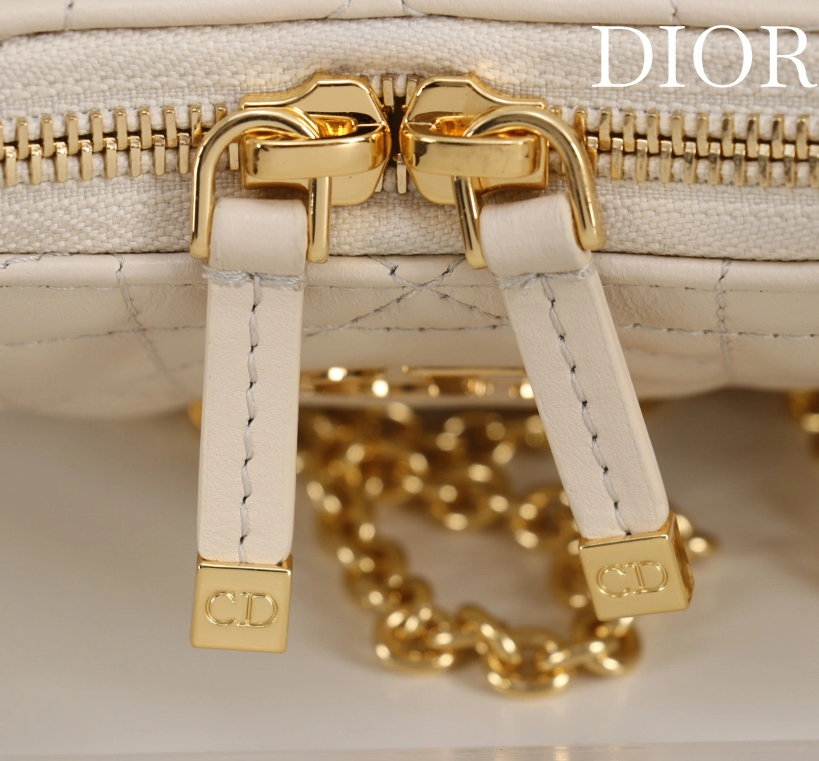 MOMO--4ior S5253UHAG-M70U high quality version 30 Montaigne sheepskin item:E-B000L2003T