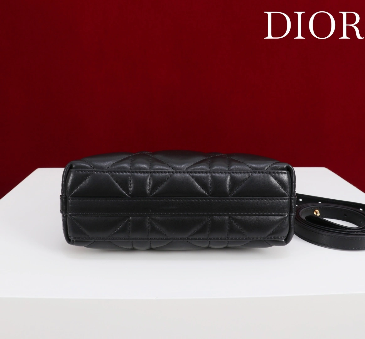 MOMO--4ior S5253UHAG-M900 high quality version 30 Montaigne sheepskin item:E-B000L2033T