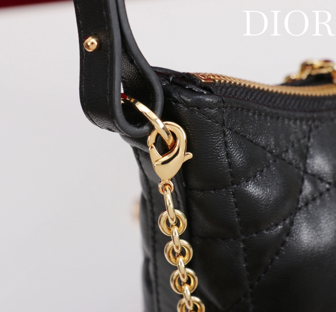 MOMO--4ior S5253UHAG-M900 high quality version 30 Montaigne sheepskin item:E-B000L2033T