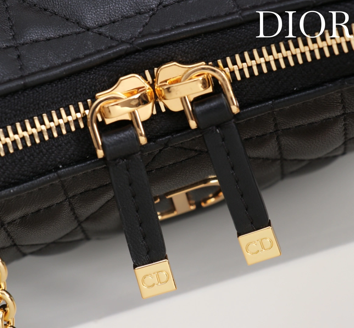 MOMO--4ior S5253UHAG-M900 high quality version 30 Montaigne sheepskin item:E-B000L2033T