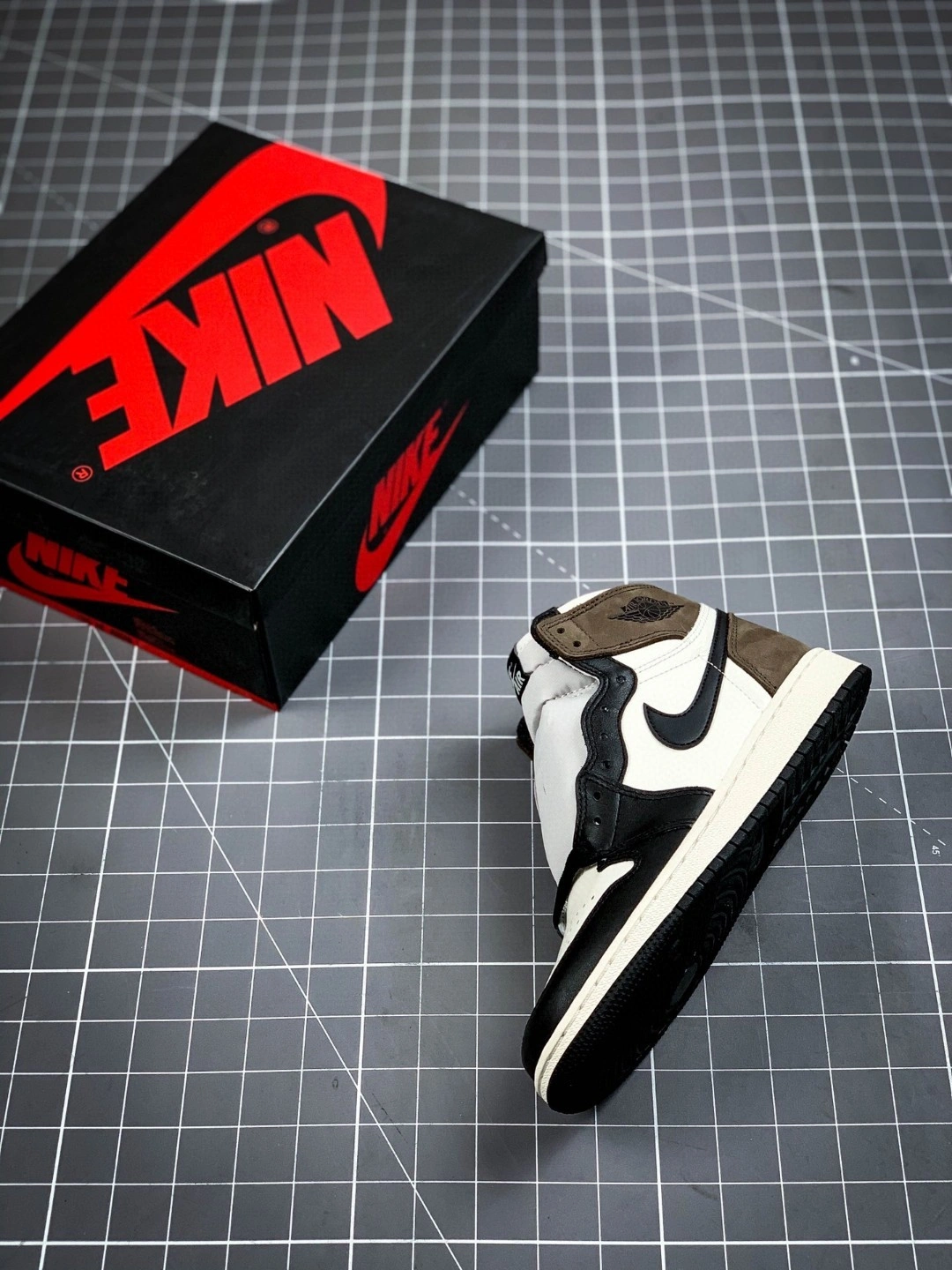 575441-105 Dark Mocha B-X000E2617K