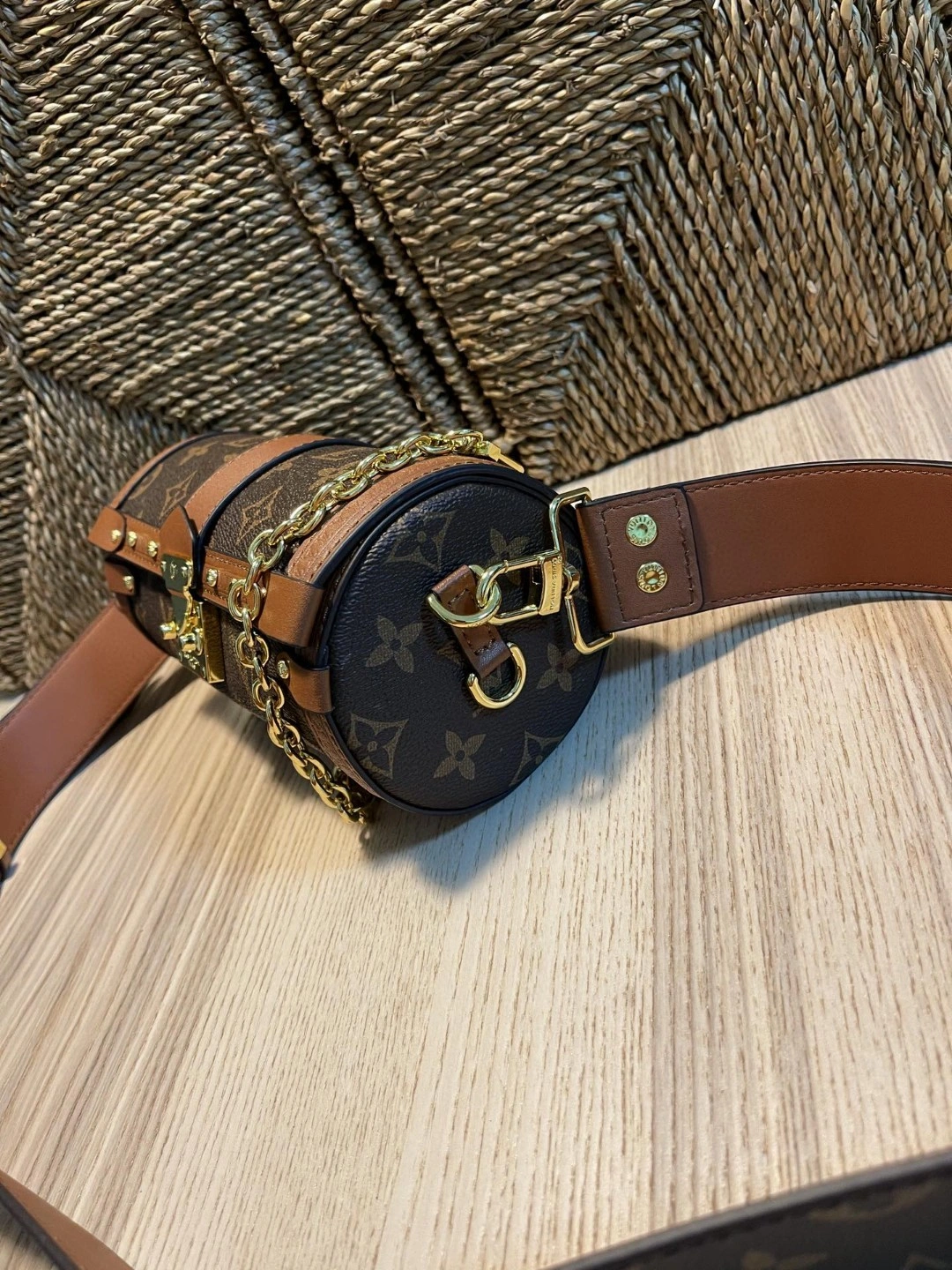 57835 item : AT-B225K3015L