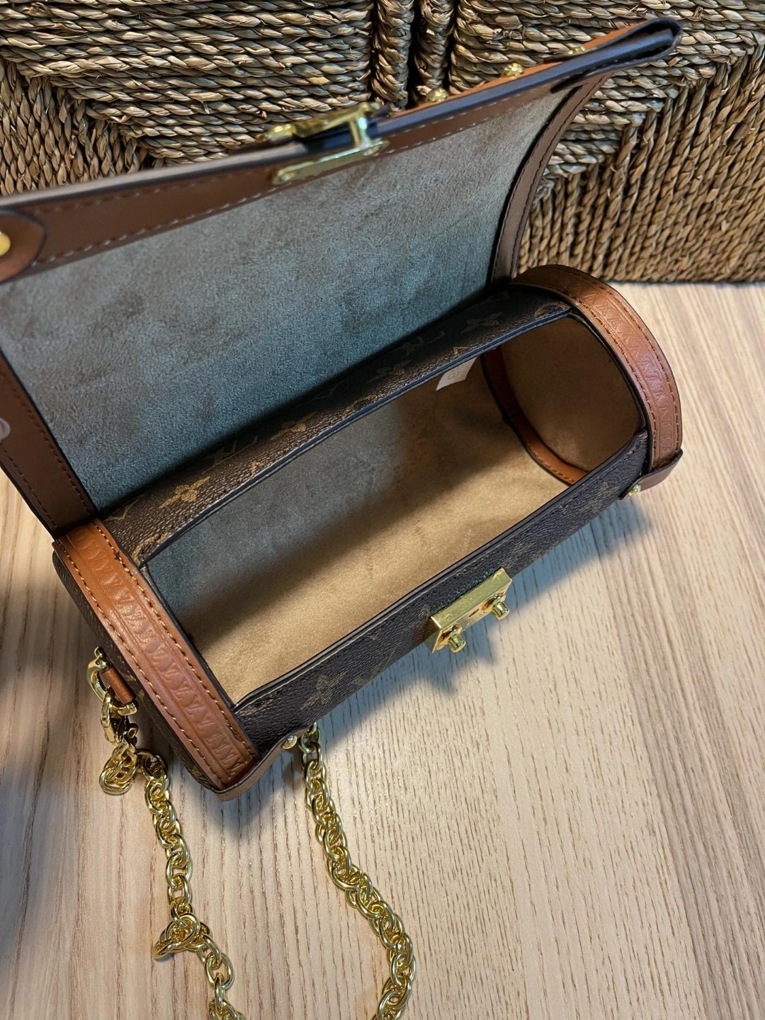 57835 item : AT-B225K3015L