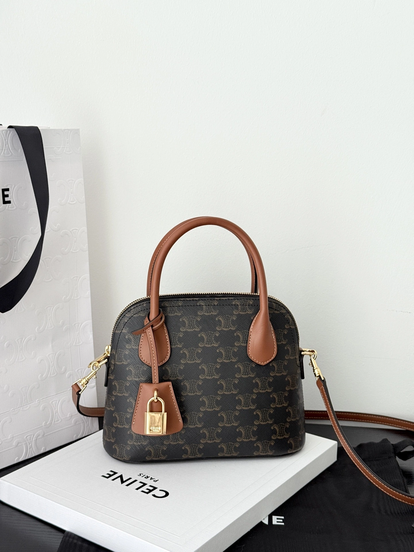 MOMO--358i95 120682DNK-04LU high quality version Teen Honorine Calfskin item:E-B805J2413