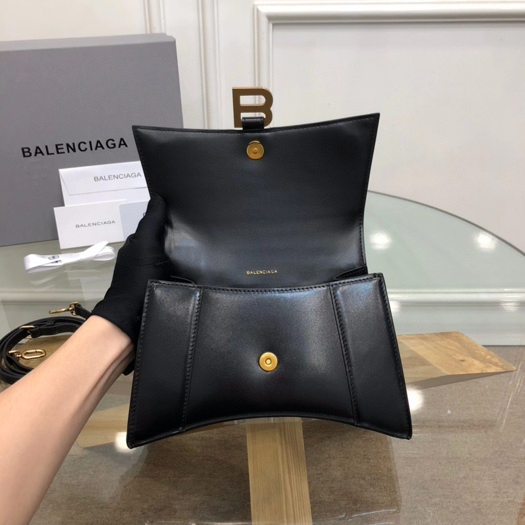 5935461QJ4M1000 Calfskin item:B-B202A2410