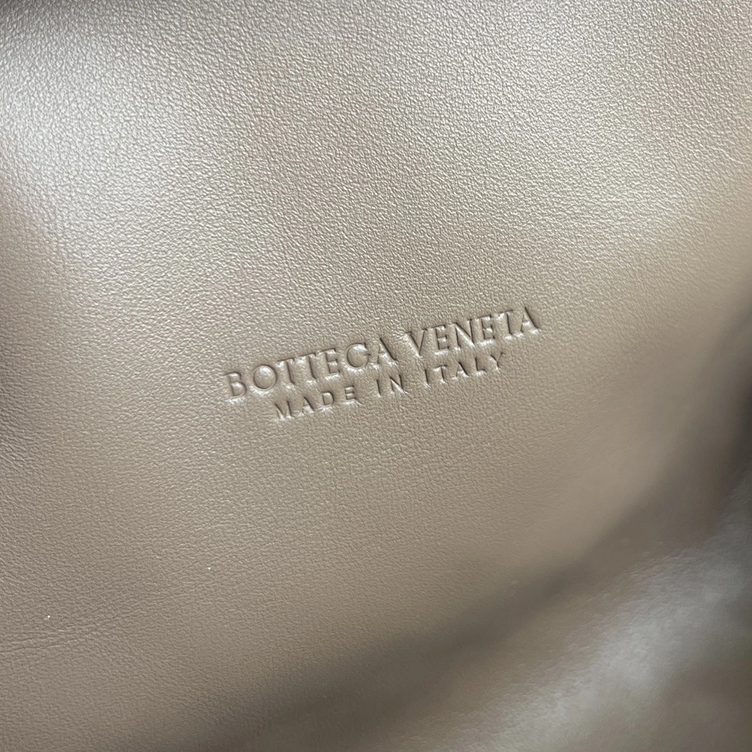 MOMO-- V595t1 785807V40Z12360 high quality version Lauren 1980 sheepskin item:E-B184B2720