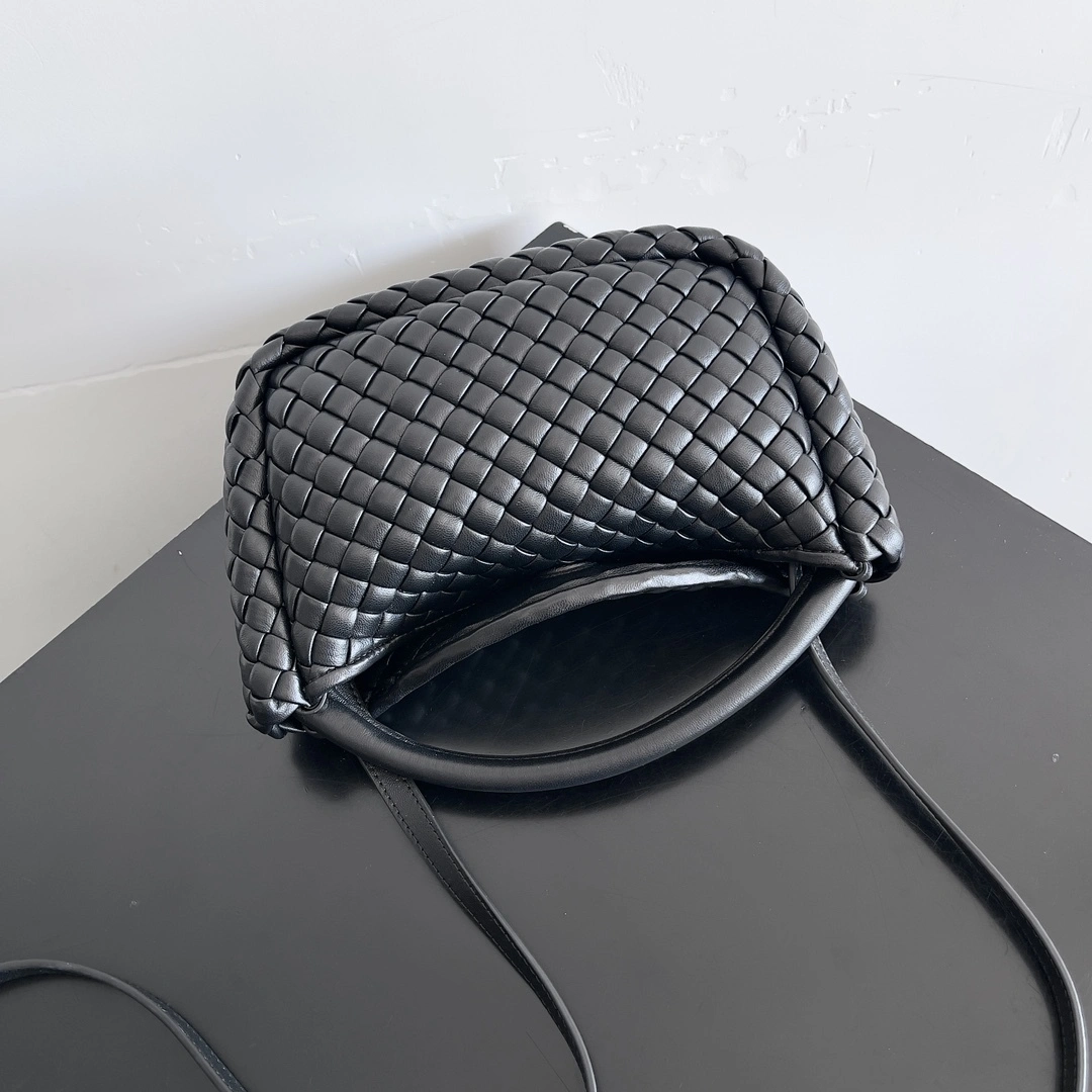 MOMO-- V595t1 805739V3RG11019 high quality version mini Cobble sheepskin item:E-B100C0819