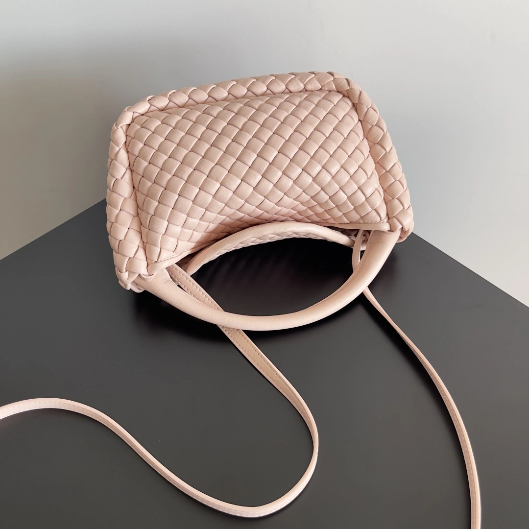 MOMO-- V595t1 805739V3RG16817 high quality version mini Cobble sheepskin item:E-B100C0821