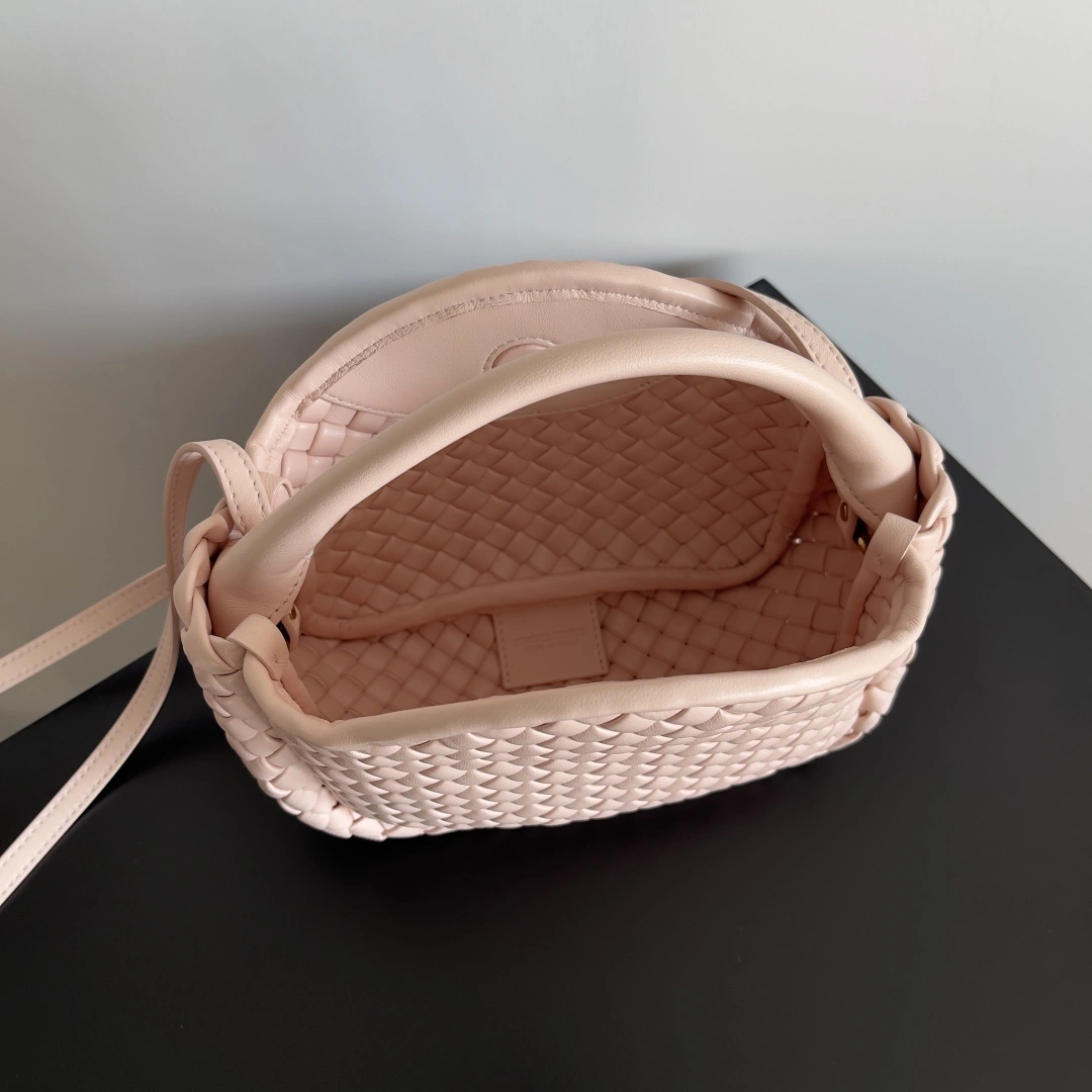 MOMO-- V595t1 805739V3RG16817 high quality version mini Cobble sheepskin item:E-B100C0821