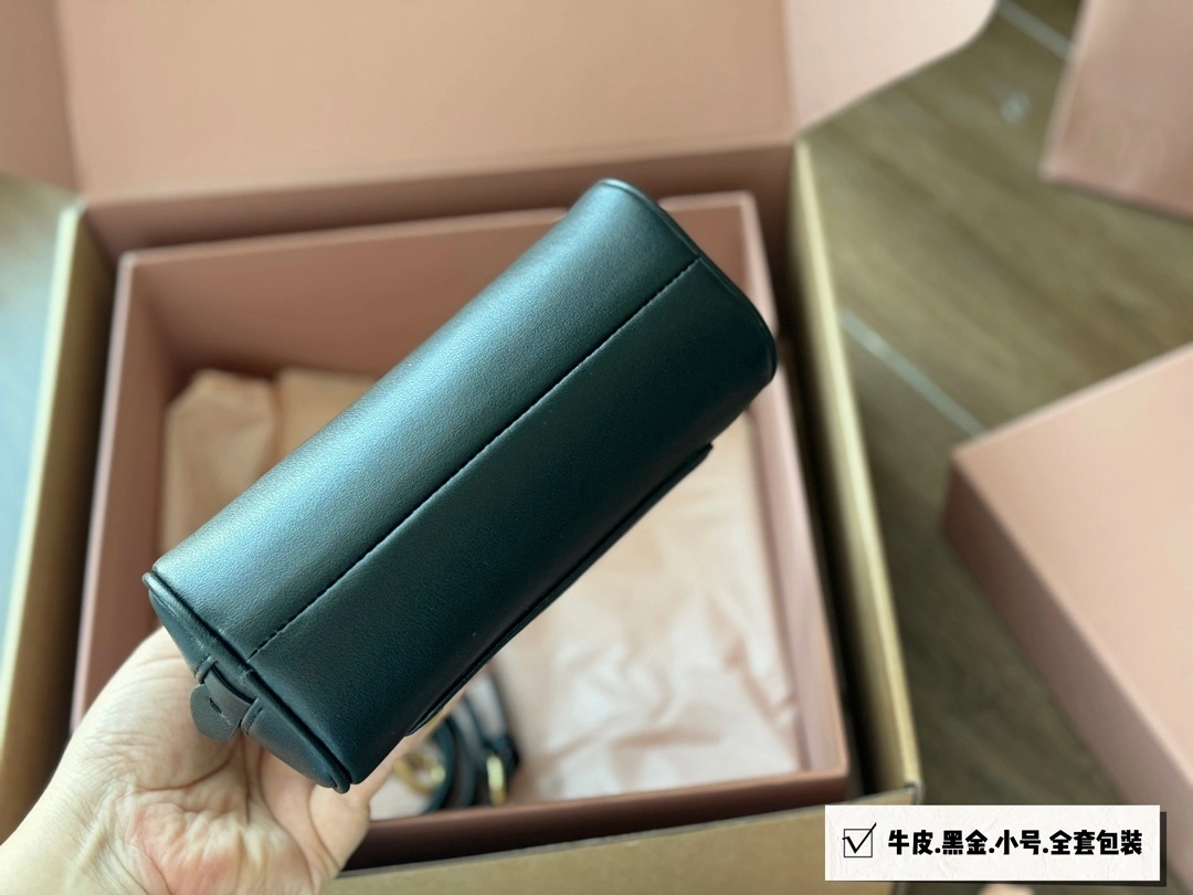 5BP085-2E6Y-F0002-V-OOO cowhide item:DT-B264C2771