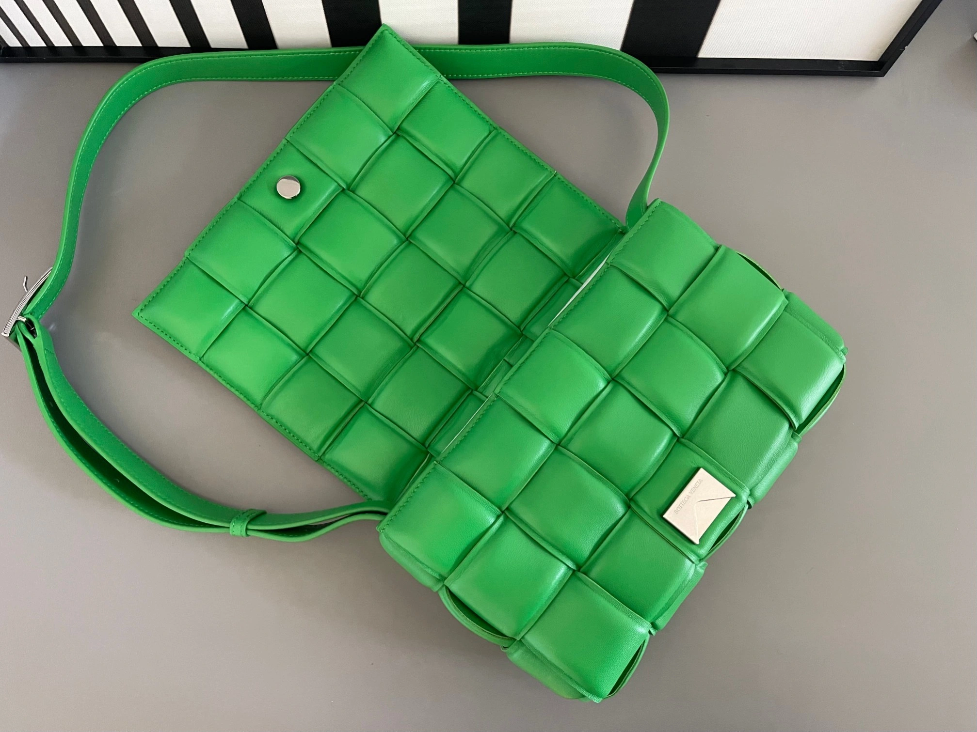 MOMO-- V595t1 591970VCQR13724 high quality version 2023 Cassette sheepskin item:D-B134I0917
