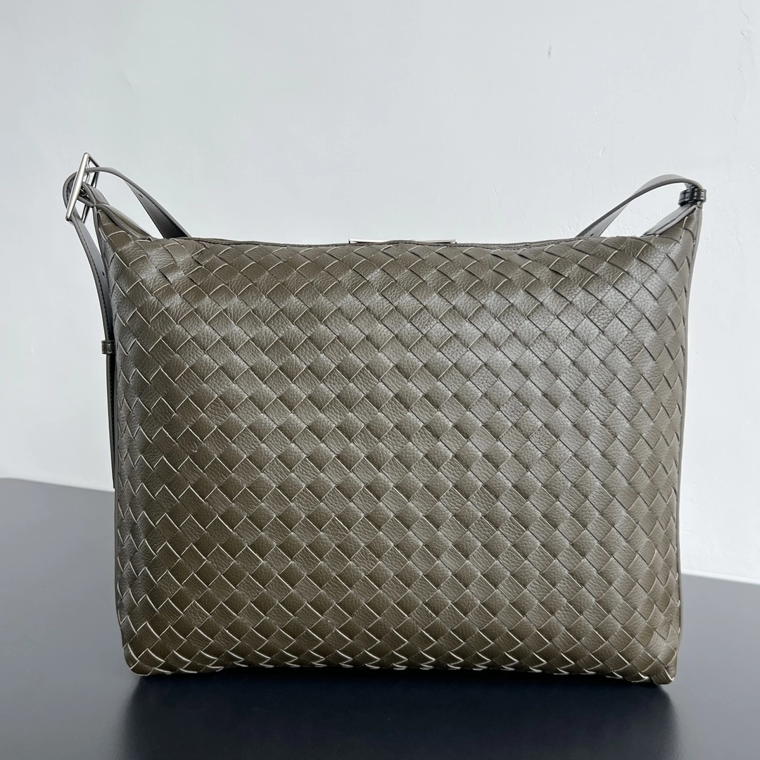 MOMO-- V595t1 806974V4TD13386 high quality version Traveller Hobo Calfskin item:E-B664G1777