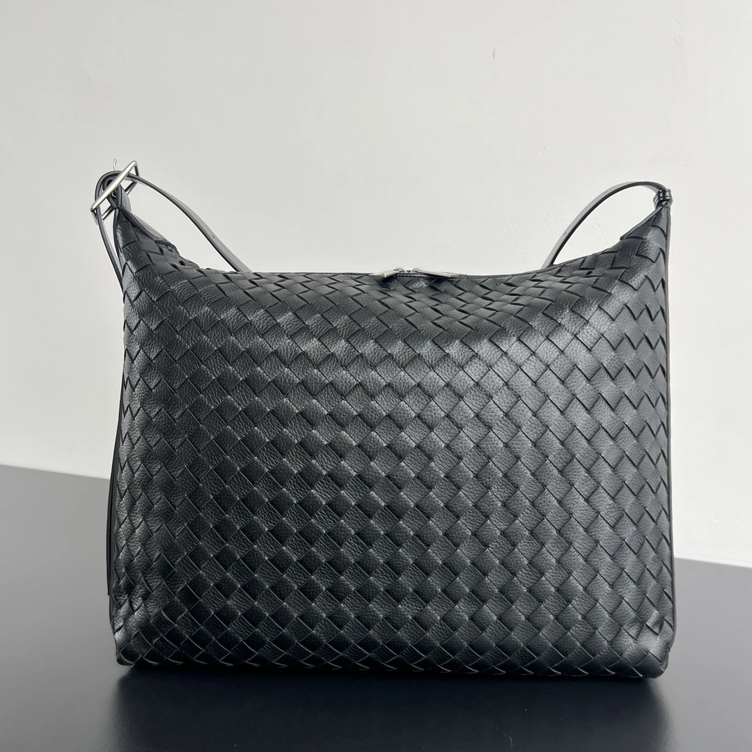 MOMO-- V595t1 806974V4TD18803 high quality version Traveller Hobo Calfskin item:E-B664G1776