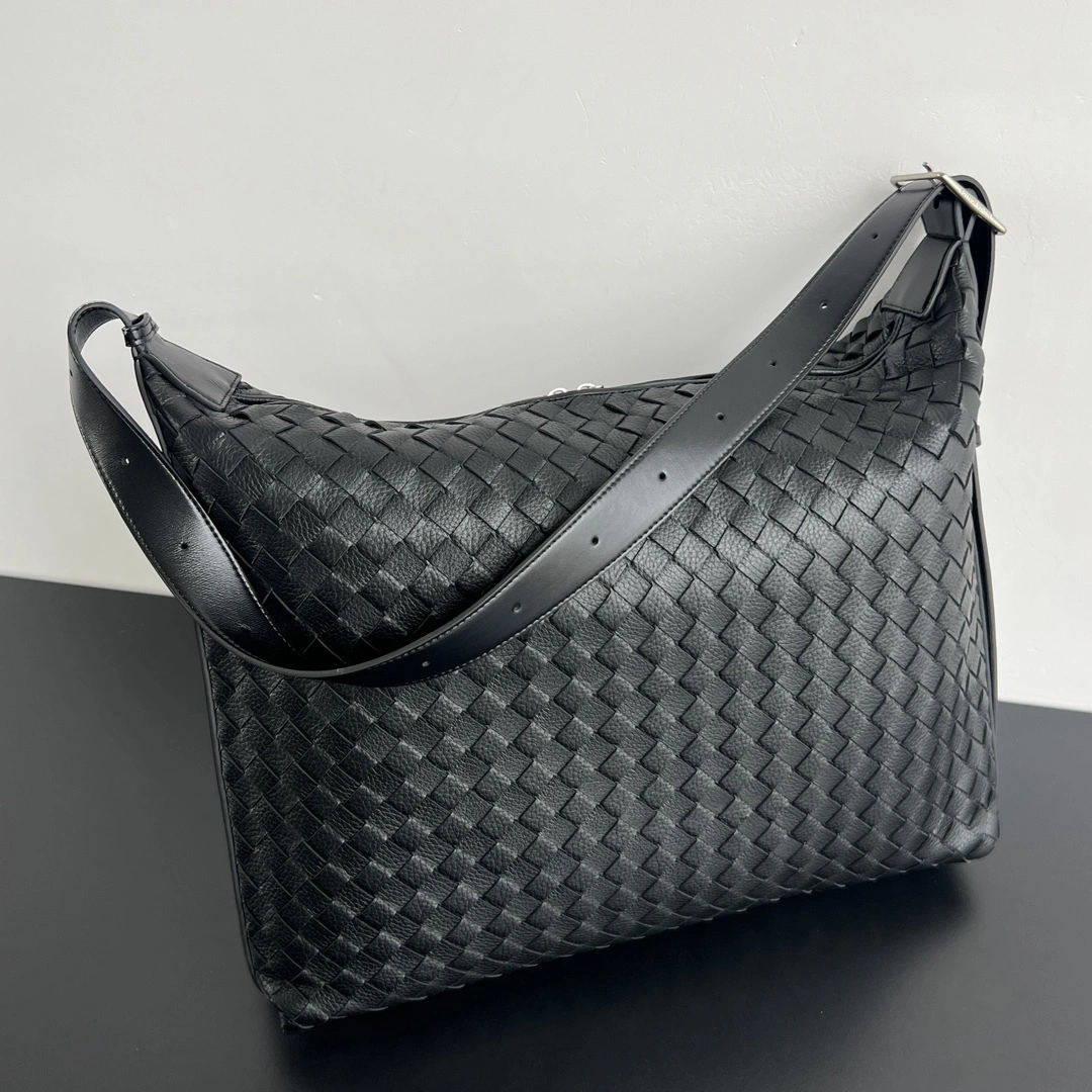 MOMO-- V595t1 806974V4TD18803 high quality version Traveller Hobo Calfskin item:E-B664G1776