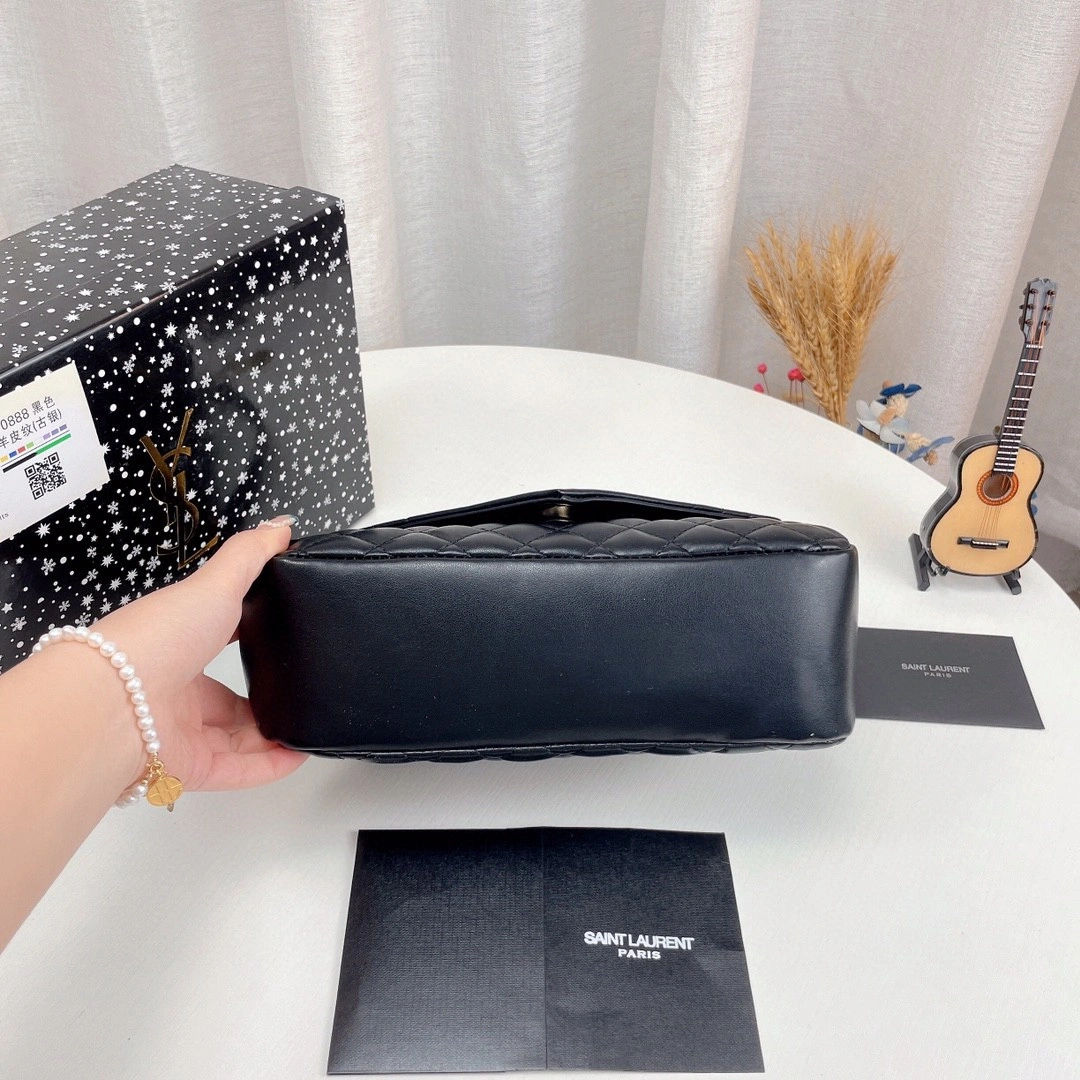 6001850O7S11000 sheephide item : BT-B011C0427