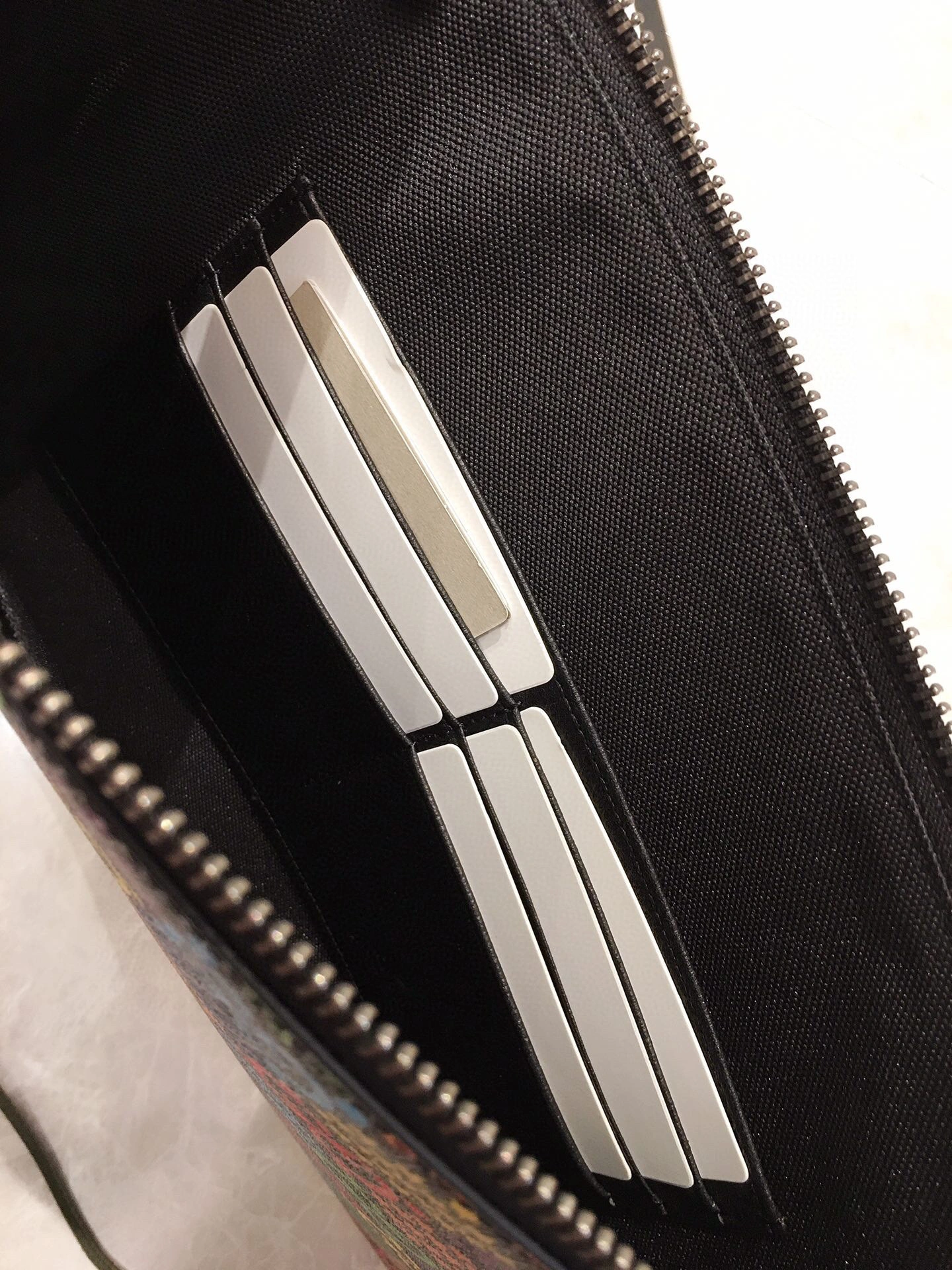 601087 item : 046G202B0300G2734