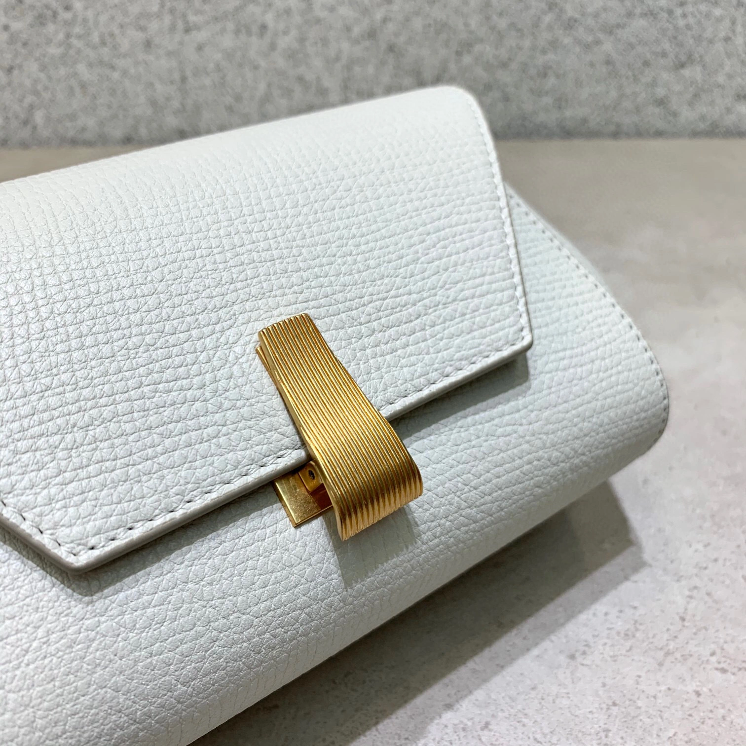 608798VMAO29644,counters quality item: 086I202BO500I1401