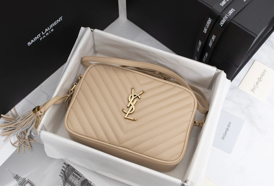 612544 Calfskin item : BT-B225C1940