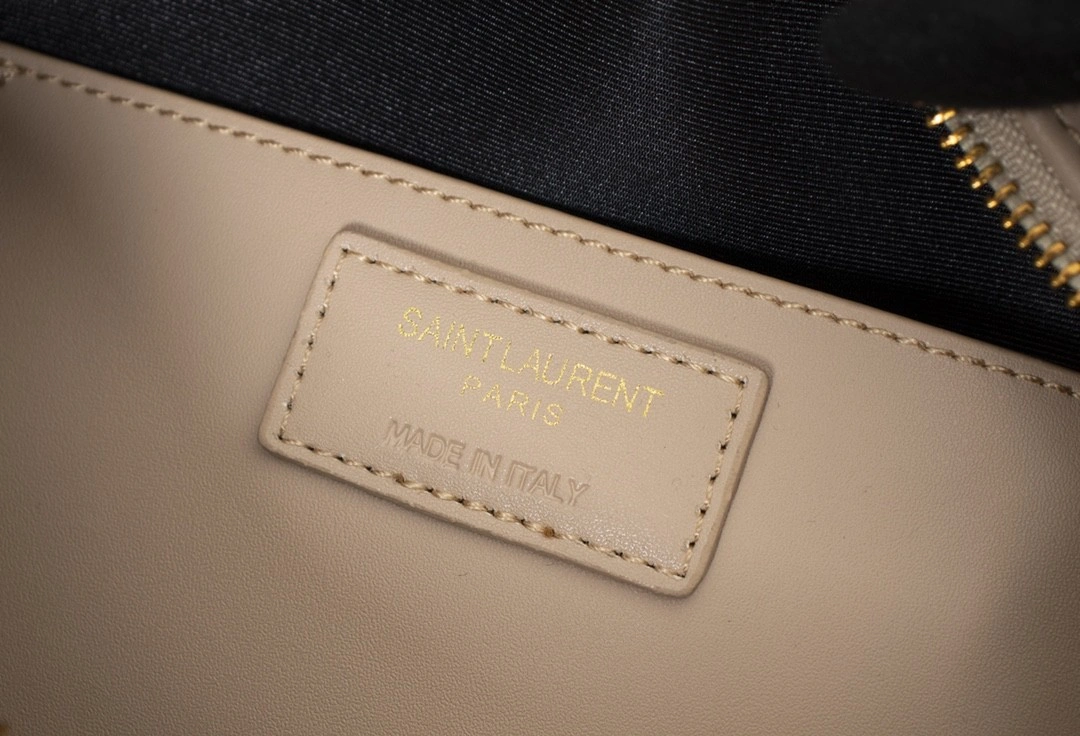 612544 Calfskin item : BT-B225C1940