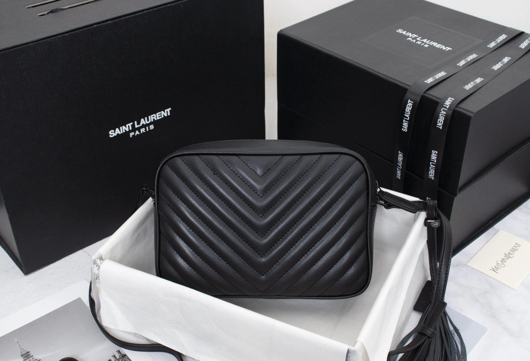612544 Calfskin item : BT-B225C1941