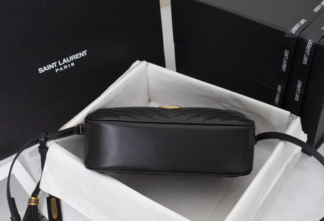612544 Calfskin item : BT-B225C1942