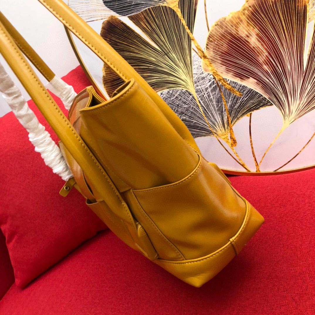 618464VCQ717679 Calf leather item:B-B202B0416