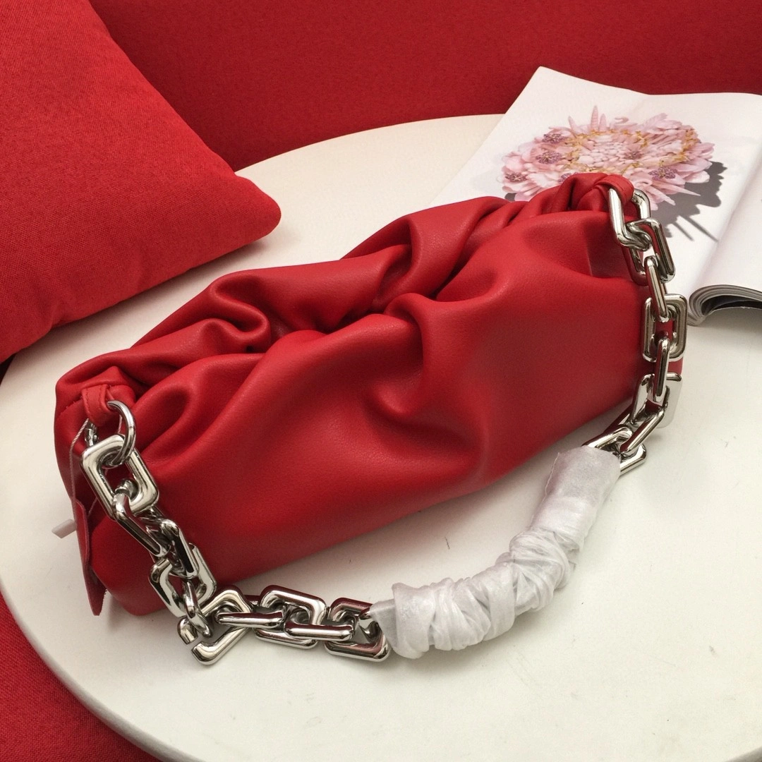 620230VCP406402 The Chain Pouch item : BT-B225D0730W