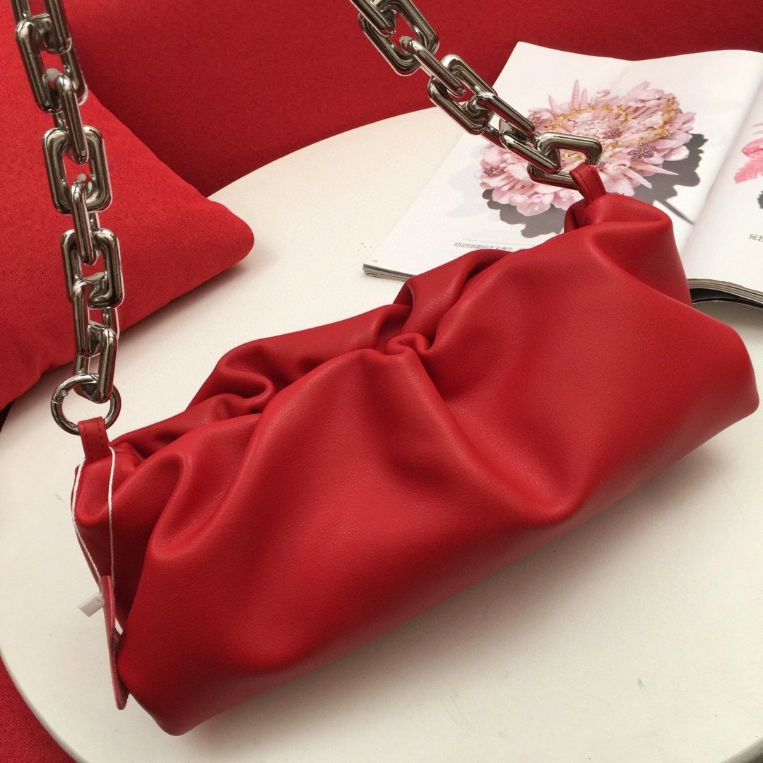 620230VCP406402 The Chain Pouch item : BT-B225D0730W