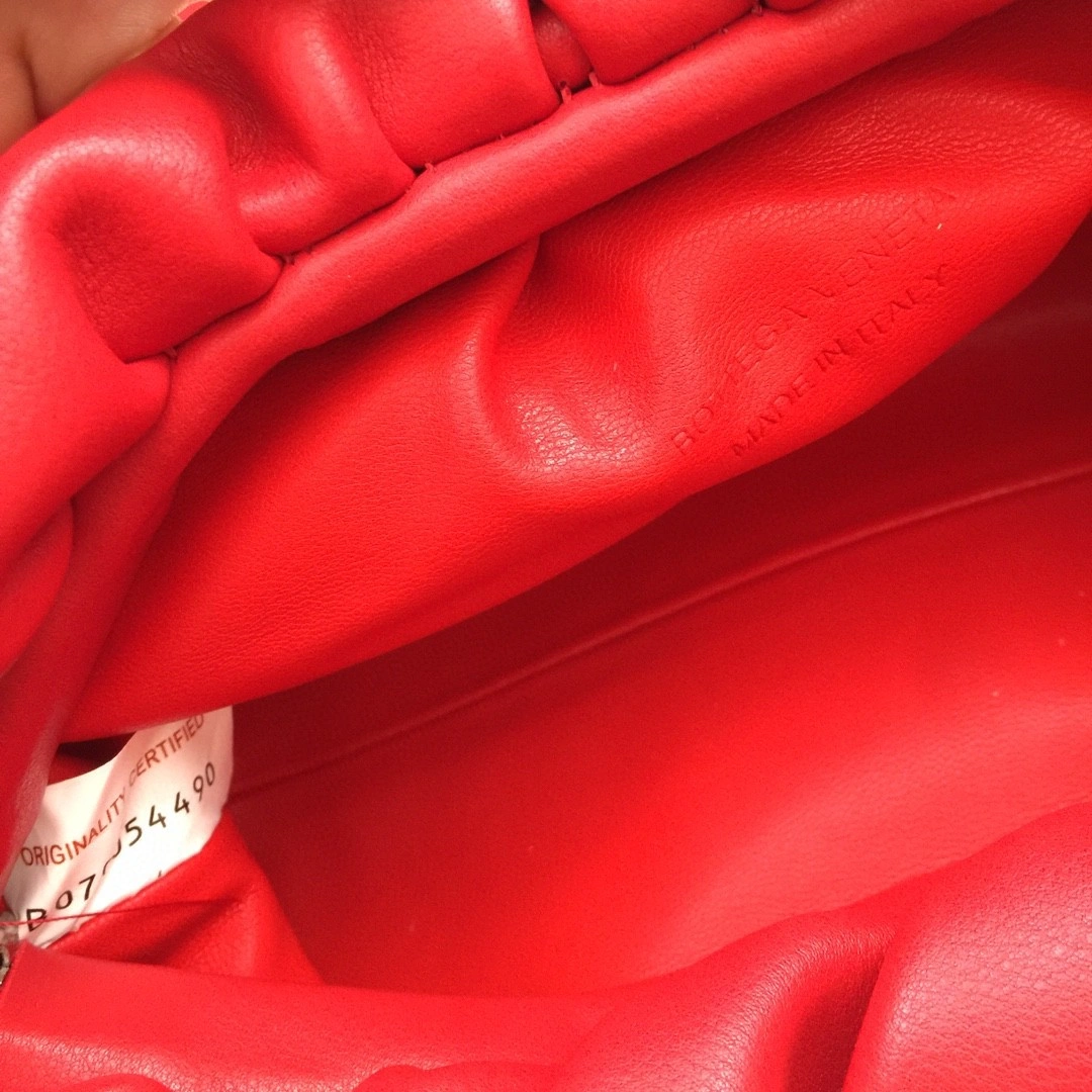 620230VCP406402 The Chain Pouch item : BT-B225D0730W