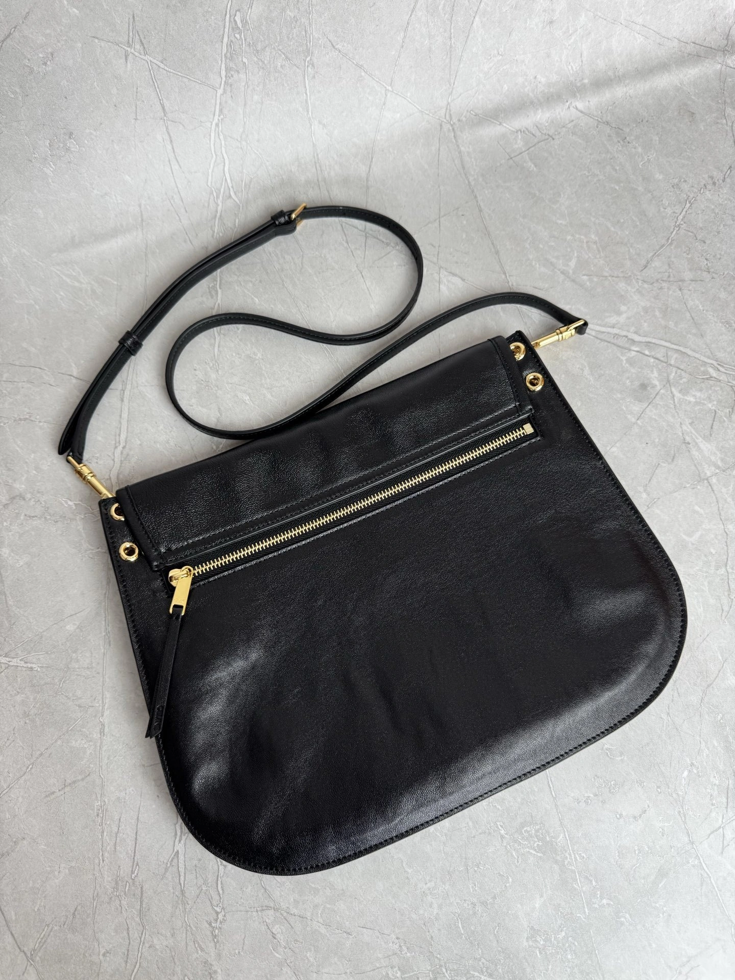MOMO--358i95 123632T88-38NO high quality version sheepskin Soft Triomphe Besace item:E-B000L1614T