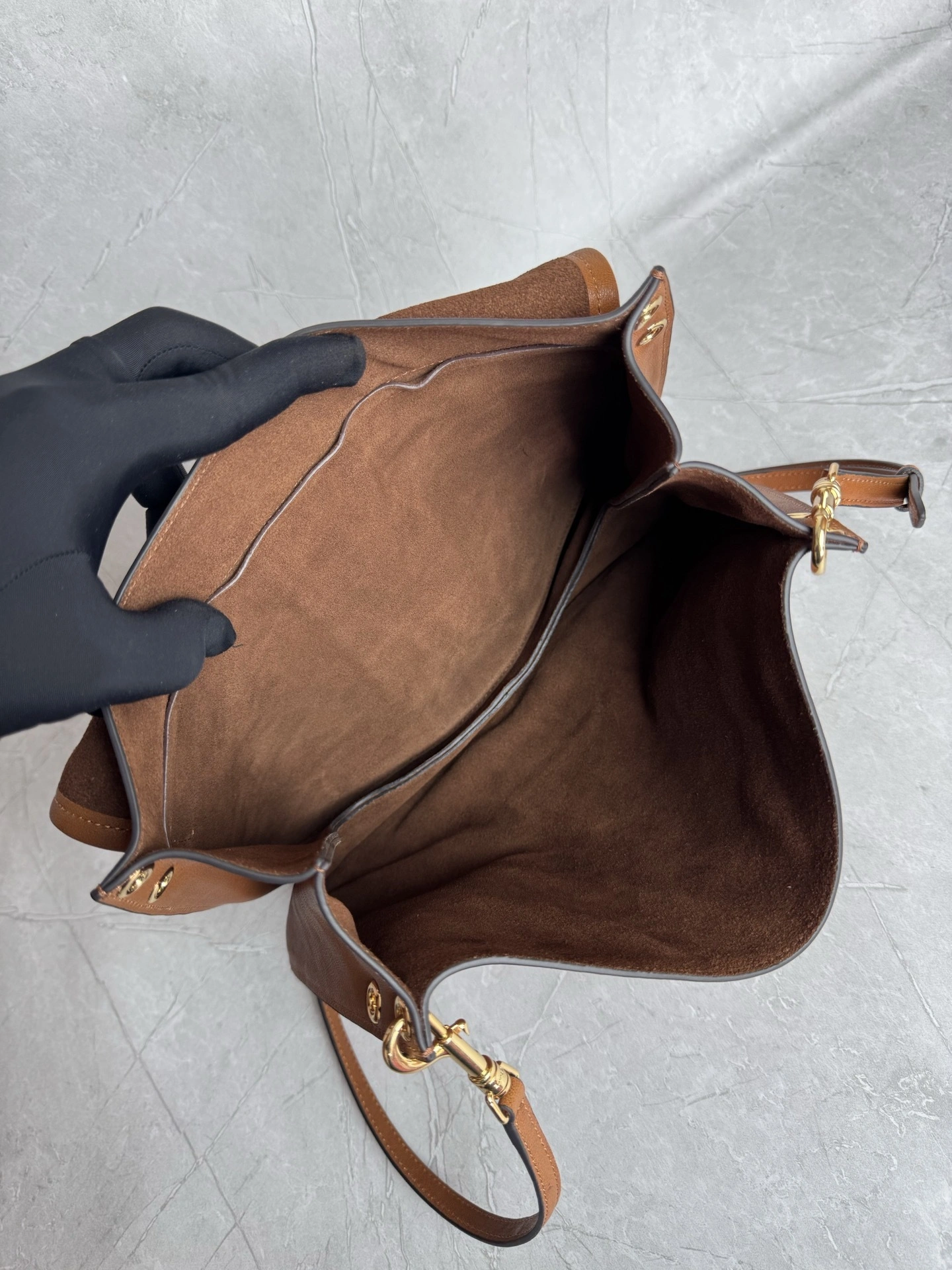MOMO-- 358i95 123632T88-GFY5 high quality version sheepskin Soft Triomphe Besace item:E-B000L1613T