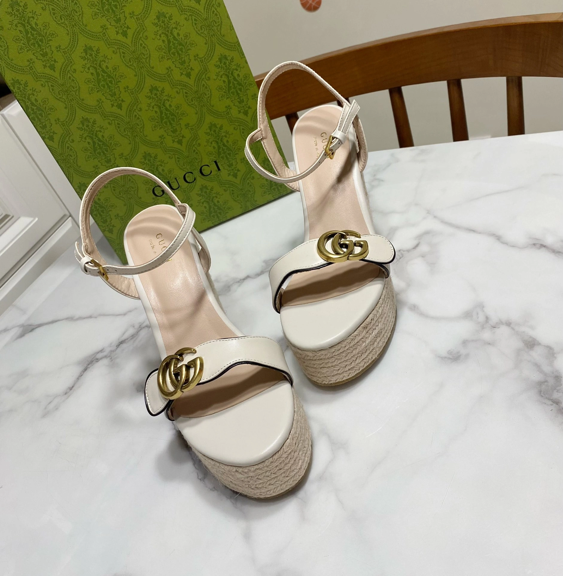 COCO-- 6u33i 646386 A3N00 9022 Heel height：12CM Waterproof： 5CM cowhide sheepskin item:D-X000H2222