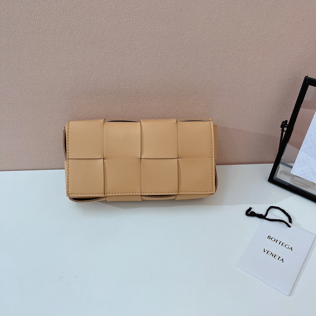 639367 BELT BAG 2Colour item:B-B063B0517-2