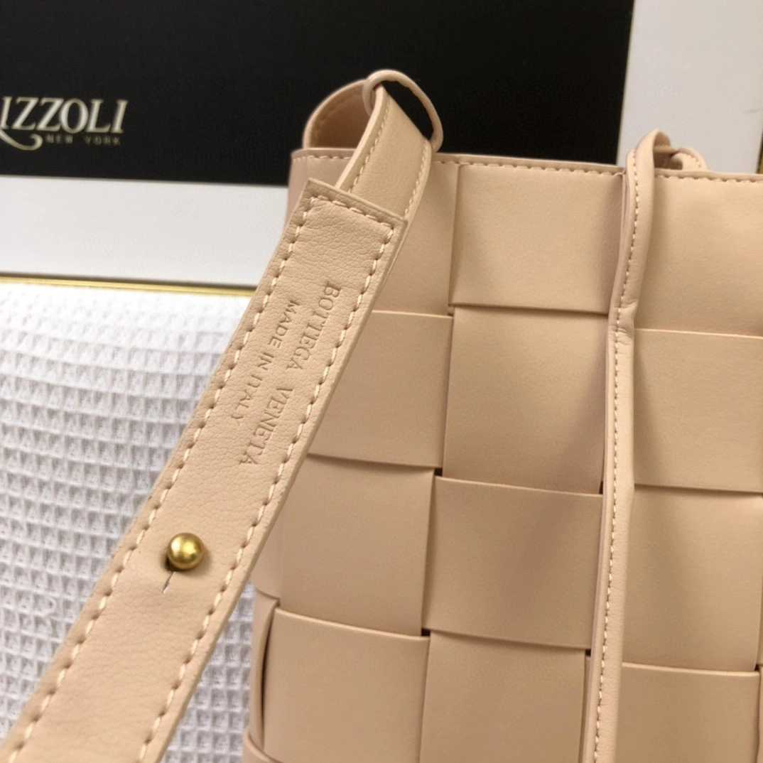 649601 Calfskin casset item : BT-B024B2728