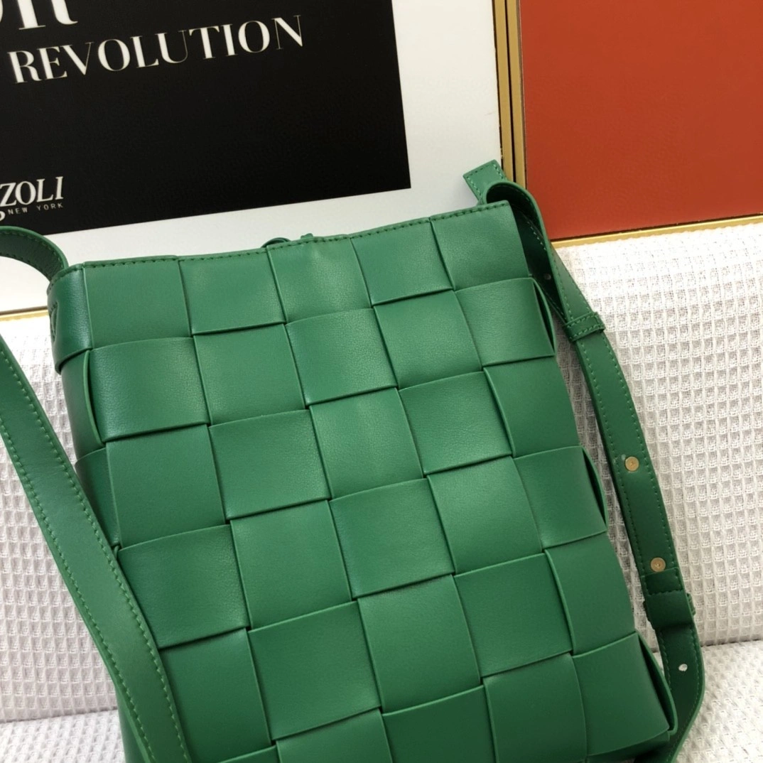 649601 Calfskin casset item : BT-B024B2729