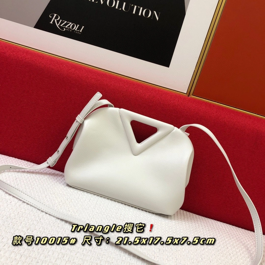 652446 triangle item : BT-B024B2724