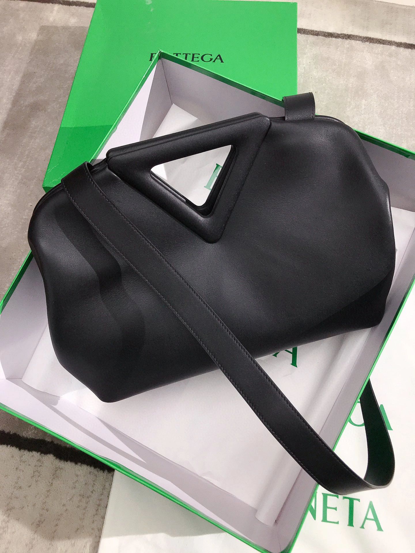 652446 triangle item:B-B063B0453