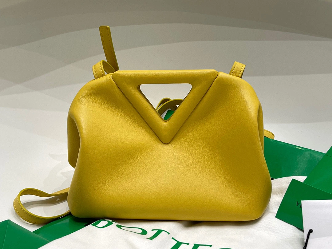 658476 THE TRIANGLE 3Colour item:B-B063B0465-3