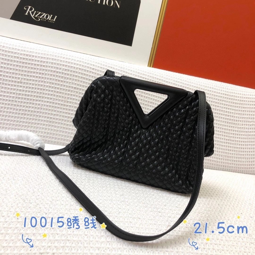 661986 triangle item : BT-B027B2726