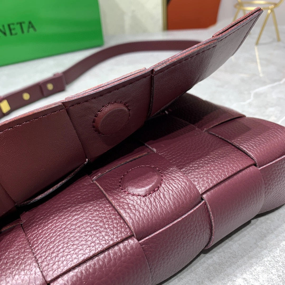 666870-V17H1-6111 Lambskin CASSETTE item : BT-B225D0644W