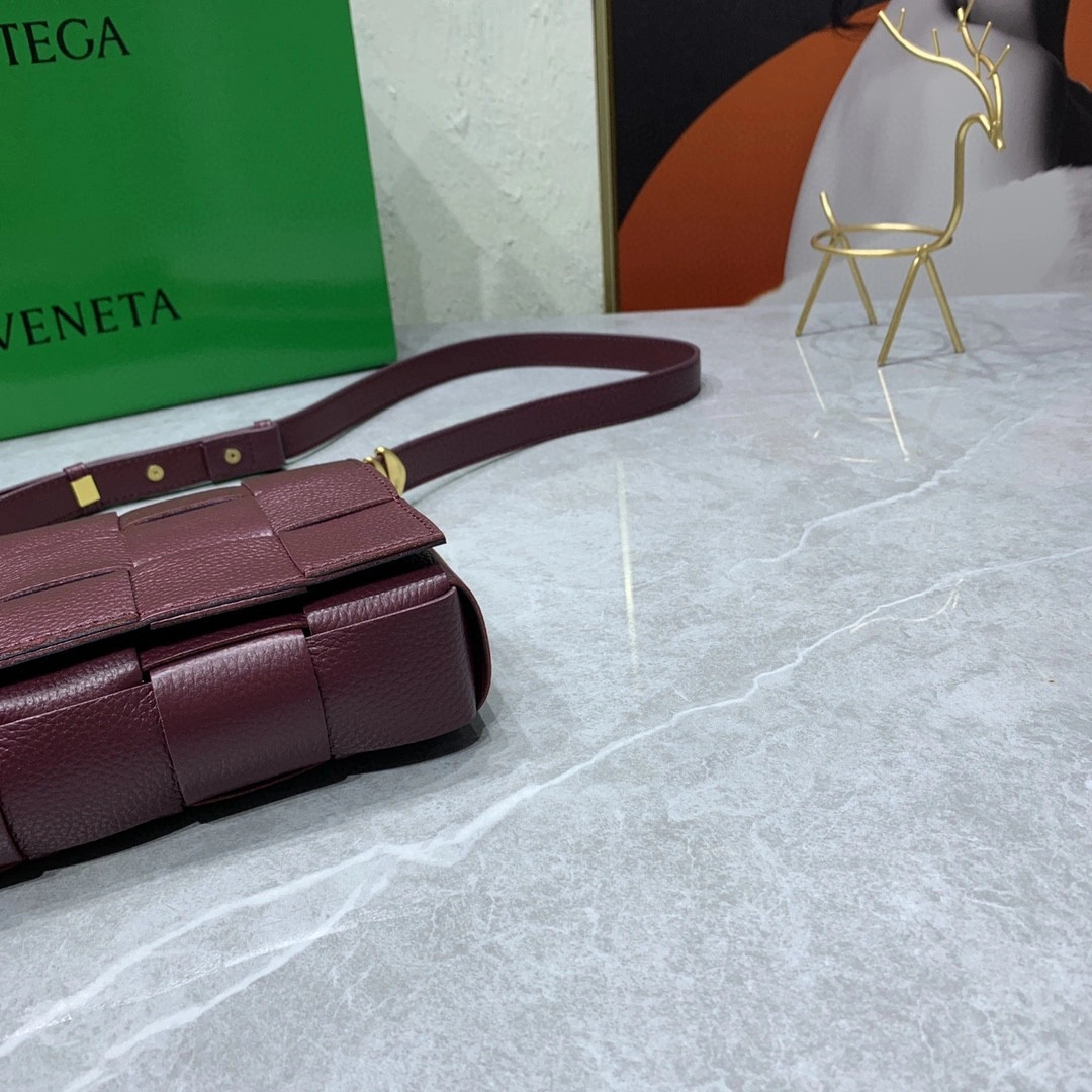 666870-V17H1-6111 Lambskin CASSETTE item : BT-B225D0644W