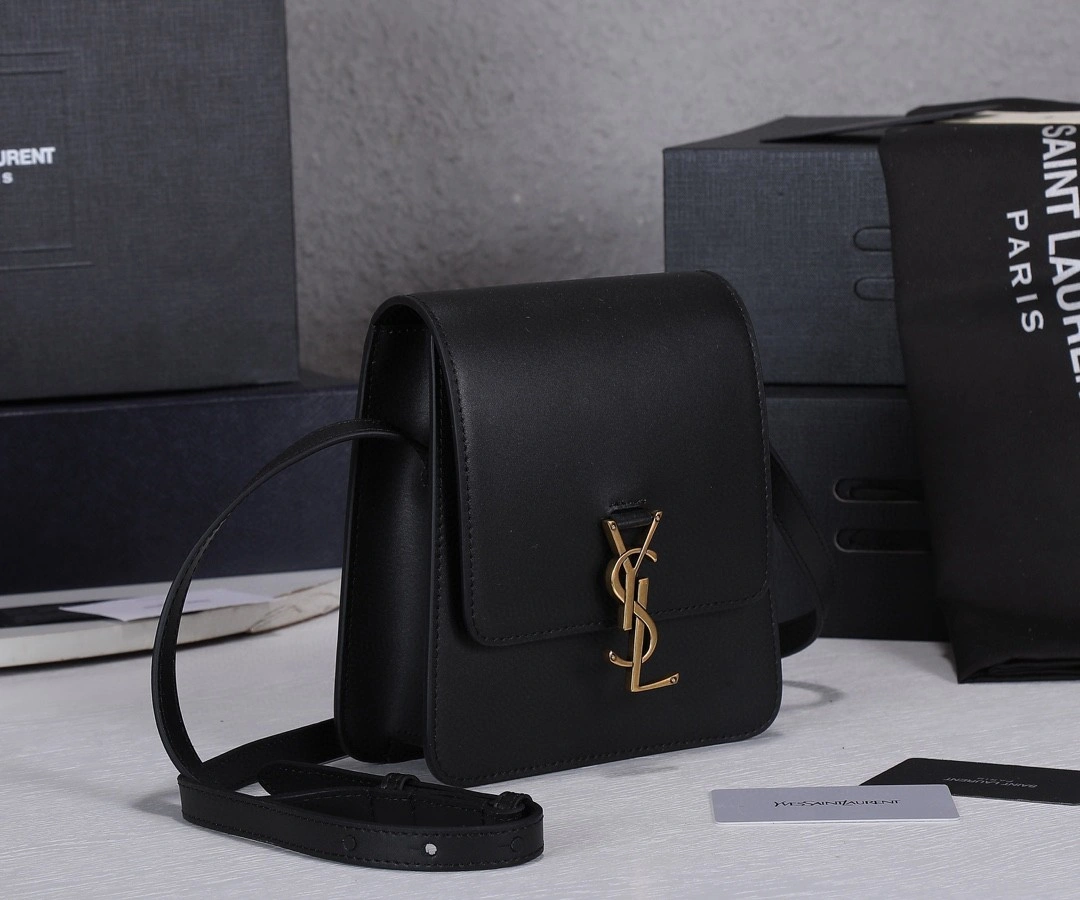 668809 Calfskin item : BT-B225C1841