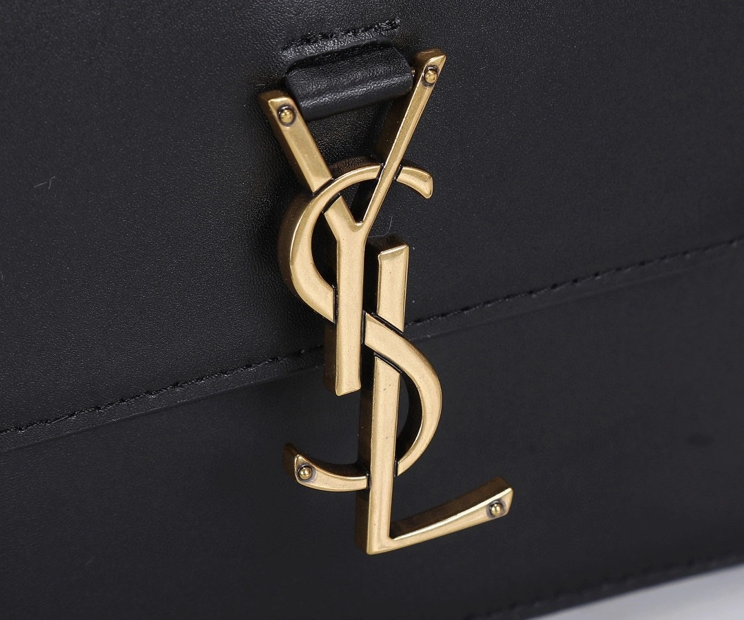 668809 Calfskin item : BT-B225C1841