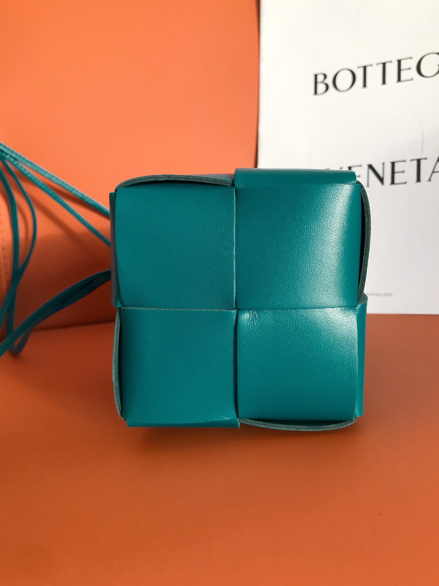 680217 3Colour item:B-B063B0477-3