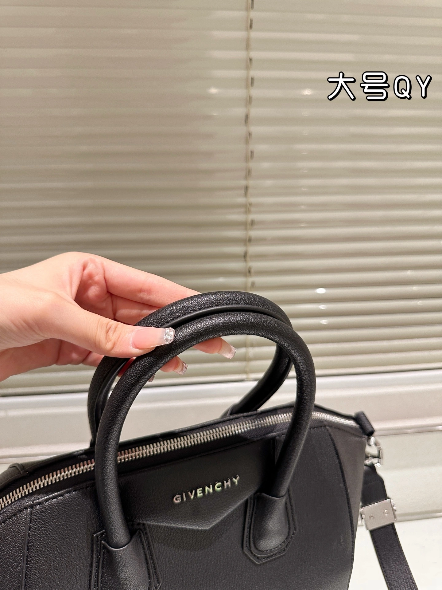 6iv593hy BB05117012-001 cowhide item:ET-B101G1319